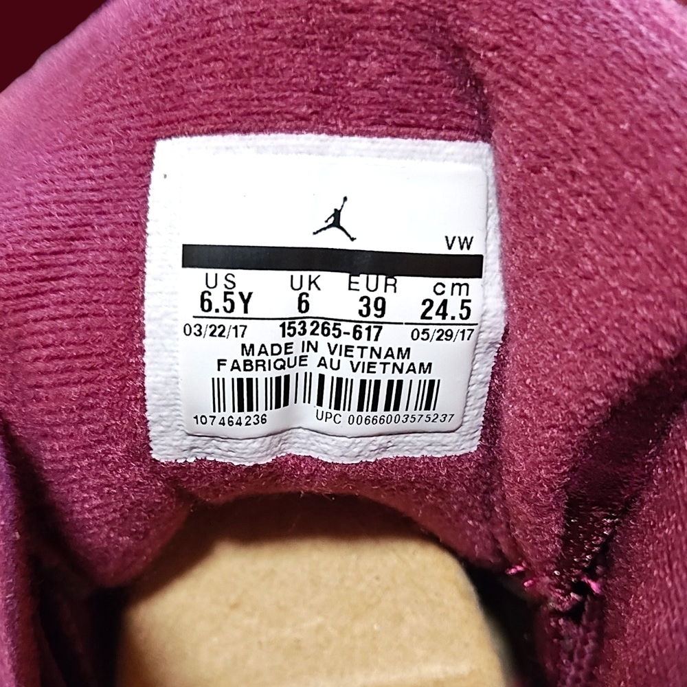🚻6.5Y US—Air Jordan 12 Retro BG 2017 [BORDEAUX/SAIL–METALLIC SILVER] 153265–617 - Picture 7 of 11